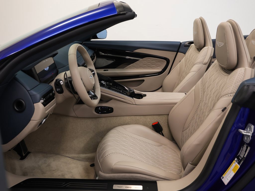 Used 2024 Aston Martin DB12 Convertible image 58