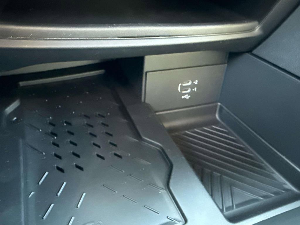 New 2026 Chrysler Pacifica Limited w/ S Appearance Package image 26