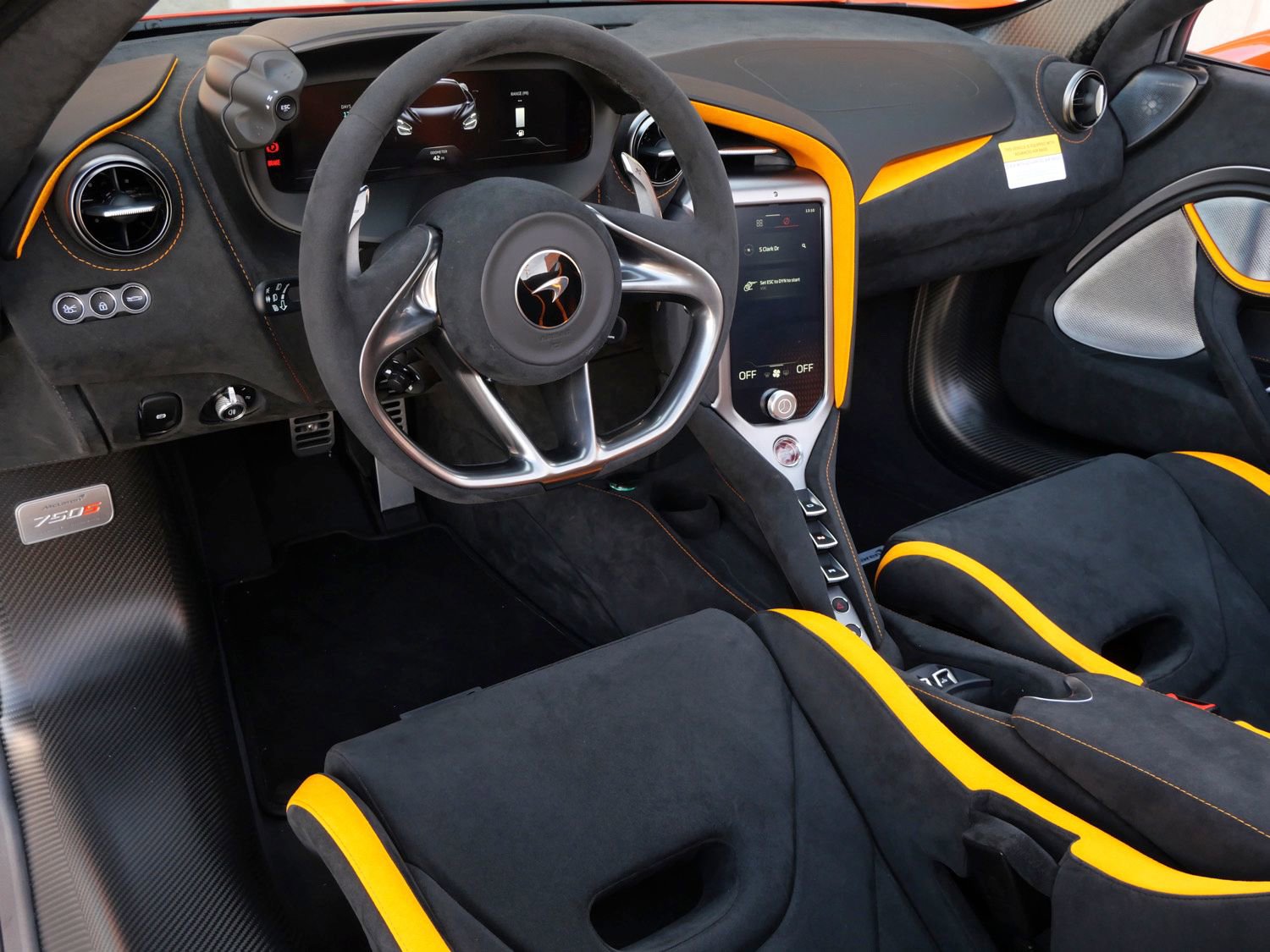 Used 2024 McLaren 750S Spider image 8