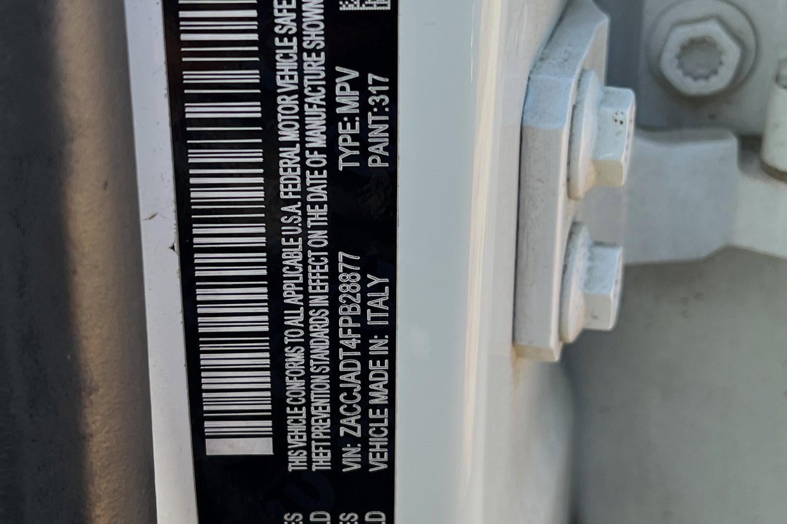 Used 2015 Jeep Renegade Limited image 29