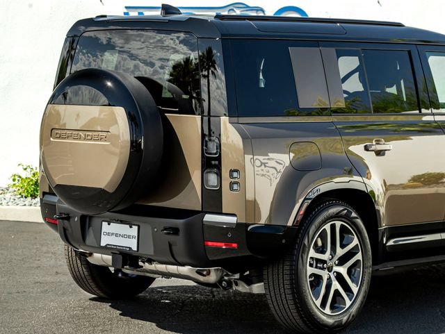New 2026 Land Rover Defender 110 X-Dynamic SE AWD/4WD image 7
