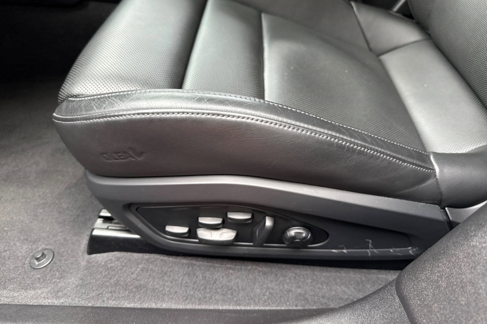 Used 2023 Porsche Taycan GTS image 14