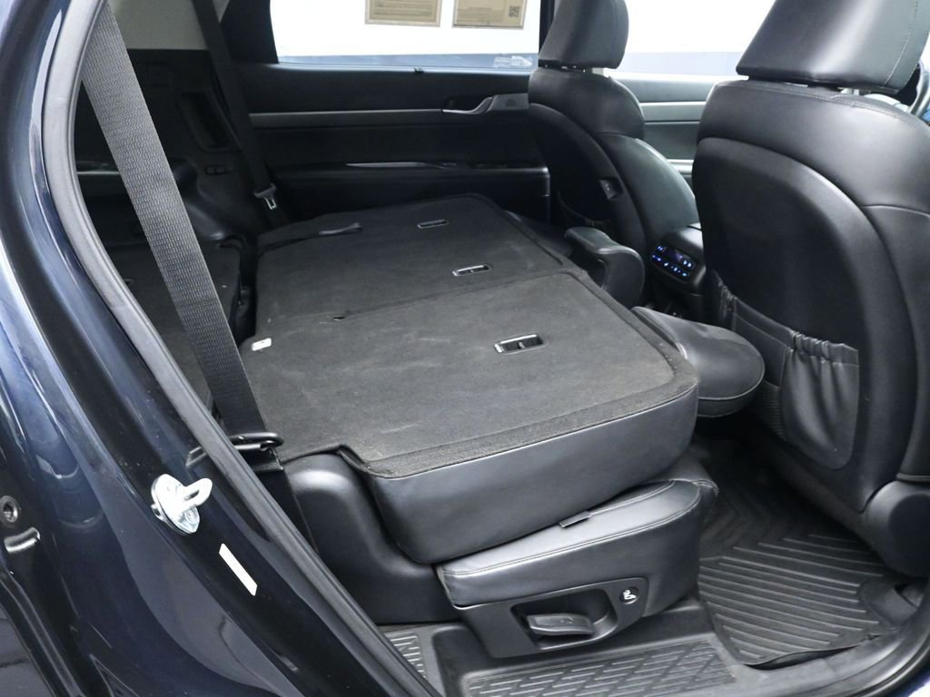 Used 2023 Hyundai Palisade SEL image 28