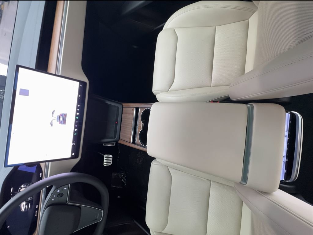Used 2025 Tesla Model X AWD/4WD image 41