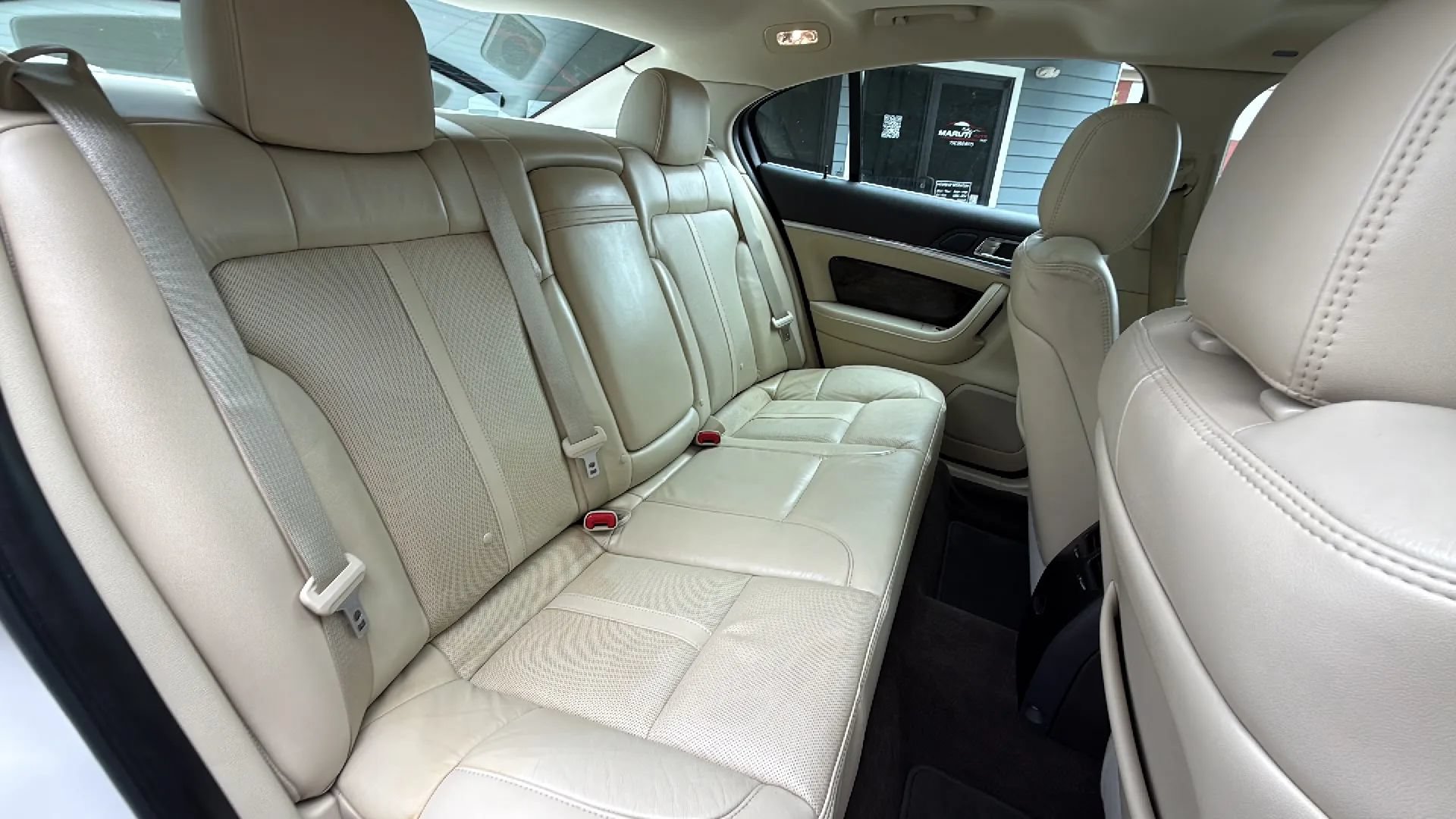 Used 2014 Lincoln MKS AWD w/ Equipment Group 101A image 26