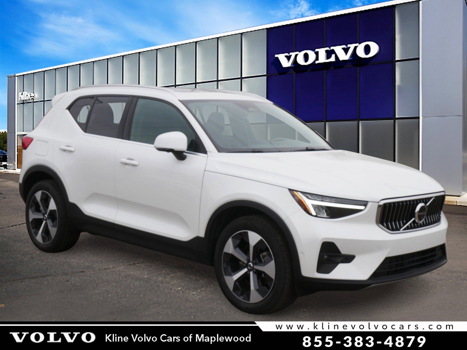 Used 2025 Volvo XC40 B5 Plus