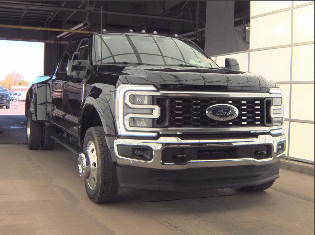 Used 2026 Ford F450 Lariat w/ Lariat Premium Package AWD/4WD image 7