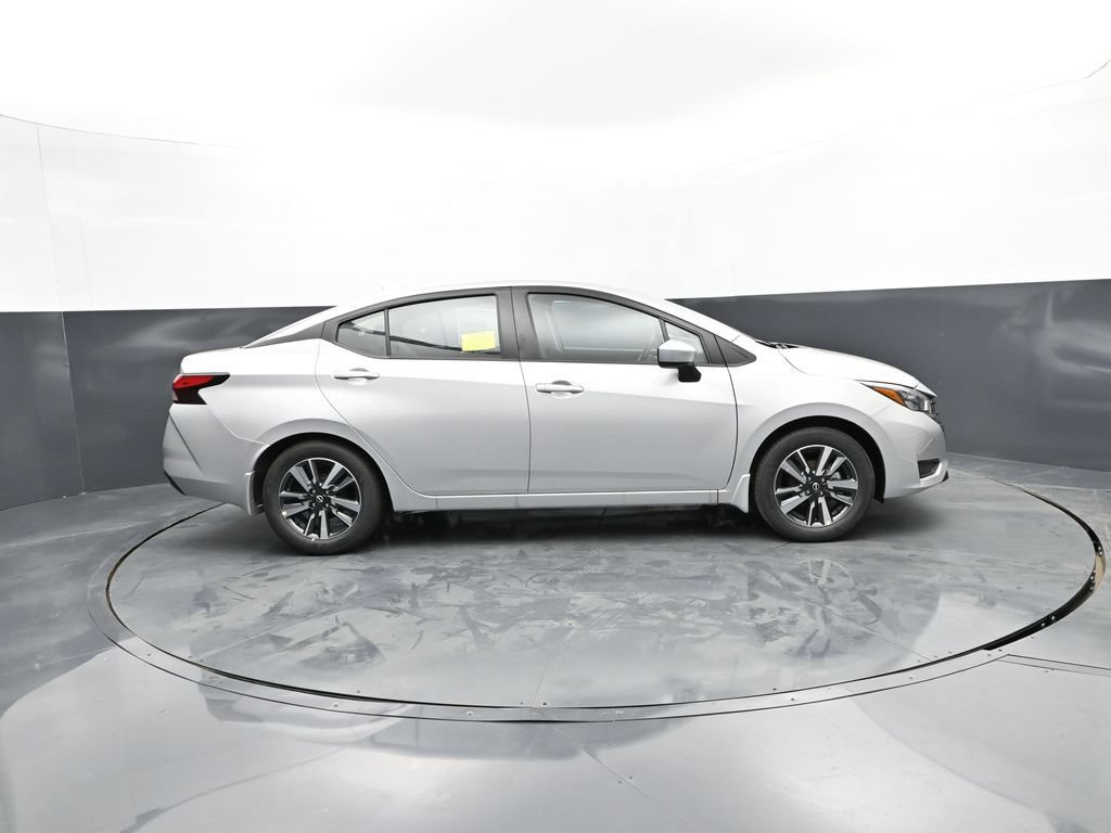 New 2025 Nissan Versa SV w/ Trunk Package FWD image 5