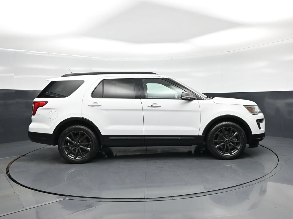 Used 2019 Ford Explorer XLT w/ Equipment Group 202A FWD image 21