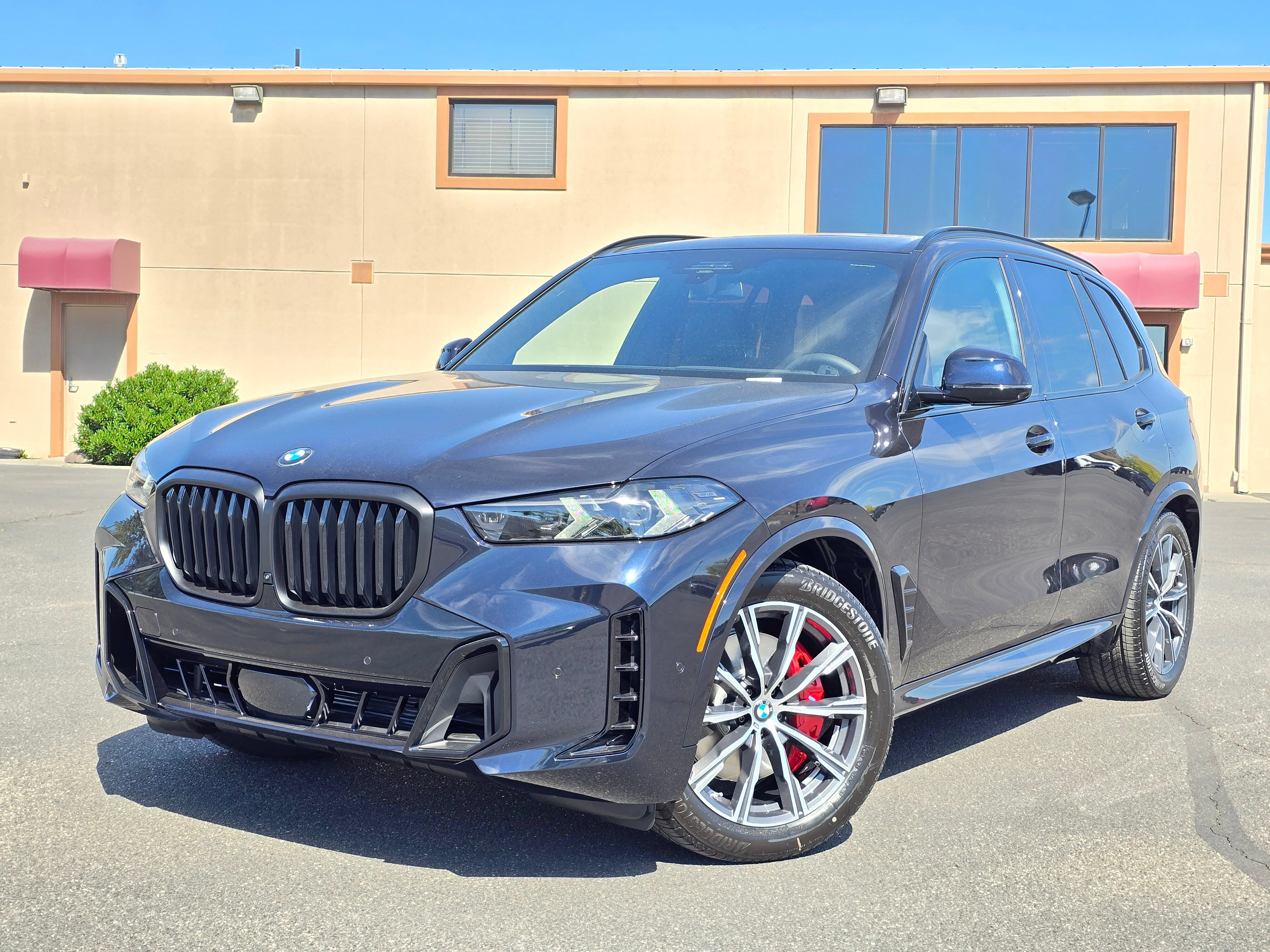 New 2026 BMW X5 xDrive40i w/ M Sport Package AWD/4WD image 31