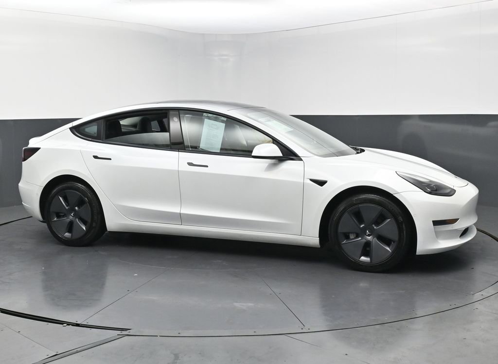 Used 2022 Tesla Model 3 image 5