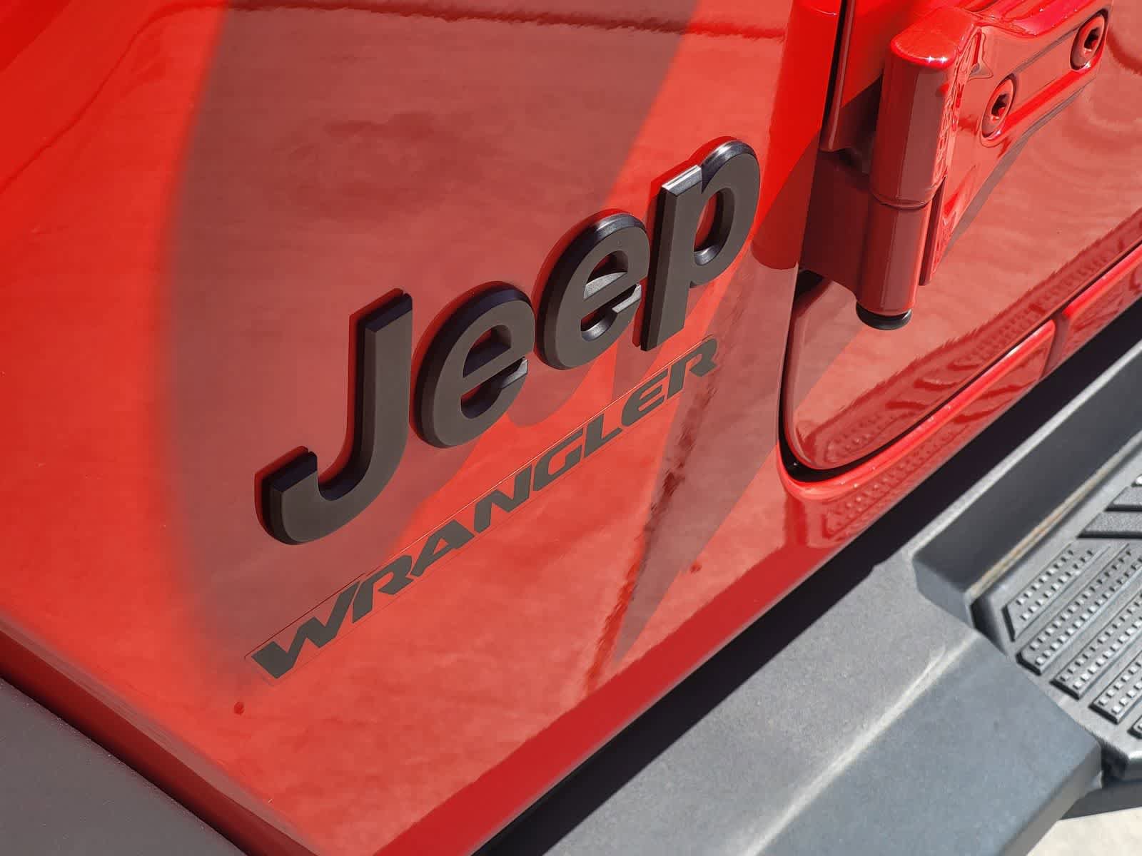 Used 2022 Jeep Wrangler Sport AWD/4WD image 11