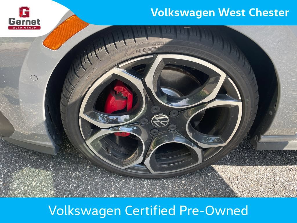 Certified 2025 Volkswagen GTI Autobahn FWD image 16