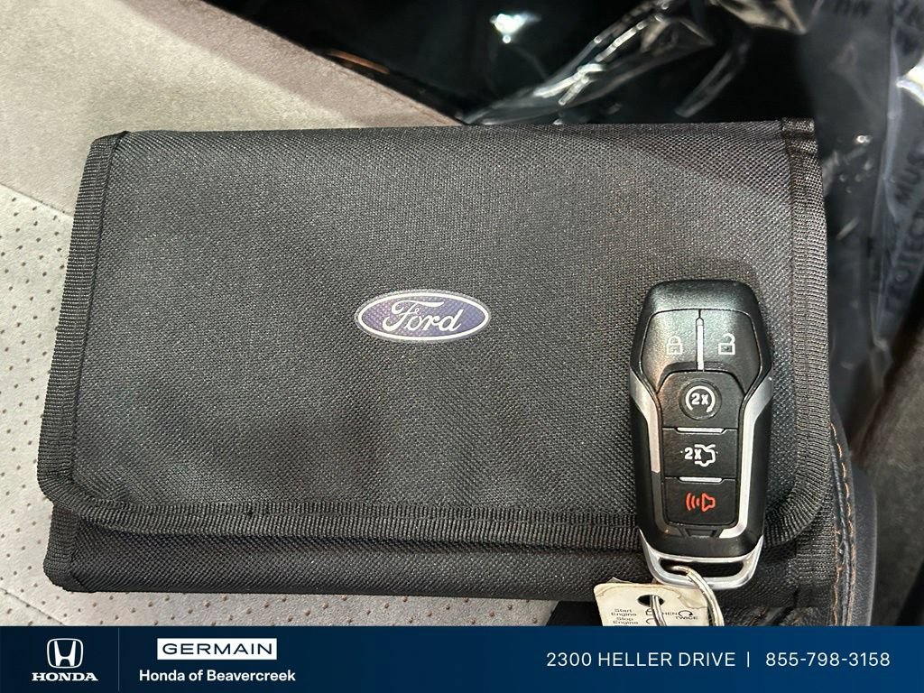 Used 2017 Ford Explorer XLT w/ Equipment Group 202A AWD/4WD image 32
