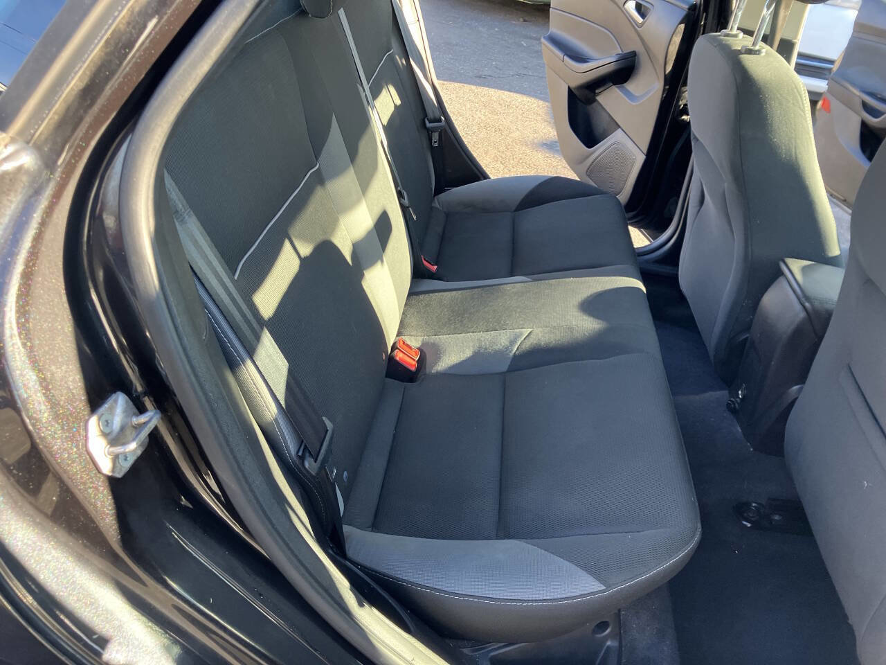 Used 2012 Ford Focus SE image 29