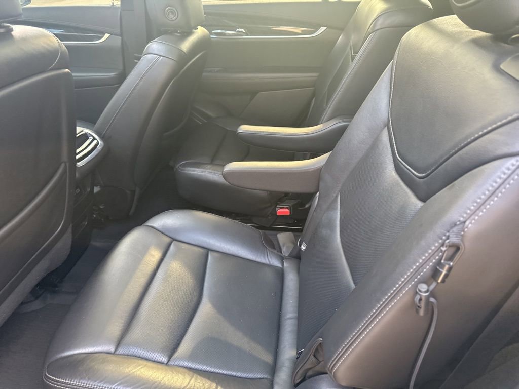 Used 2020 Cadillac XT6 Premium Luxury w/ LPO, Floor Liner Package FWD image 13