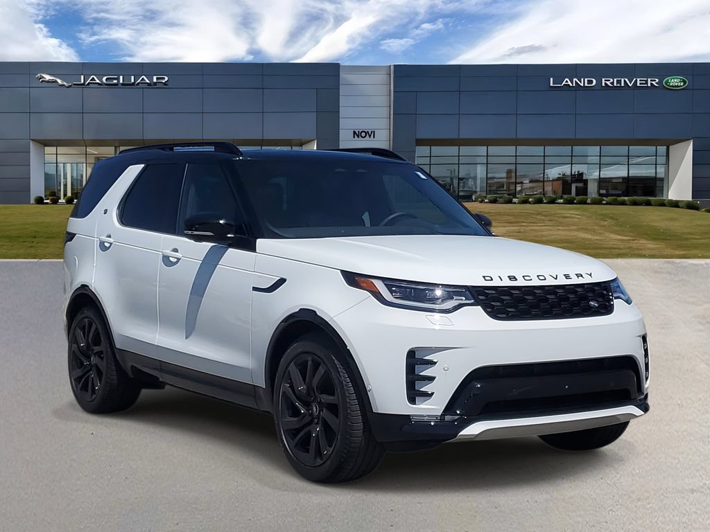 Used 2025 Land Rover Discovery Dynamic SE AWD/4WD image 4