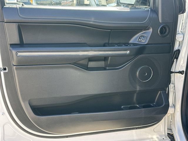Used 2024 Ford Expedition Max XLT image 21