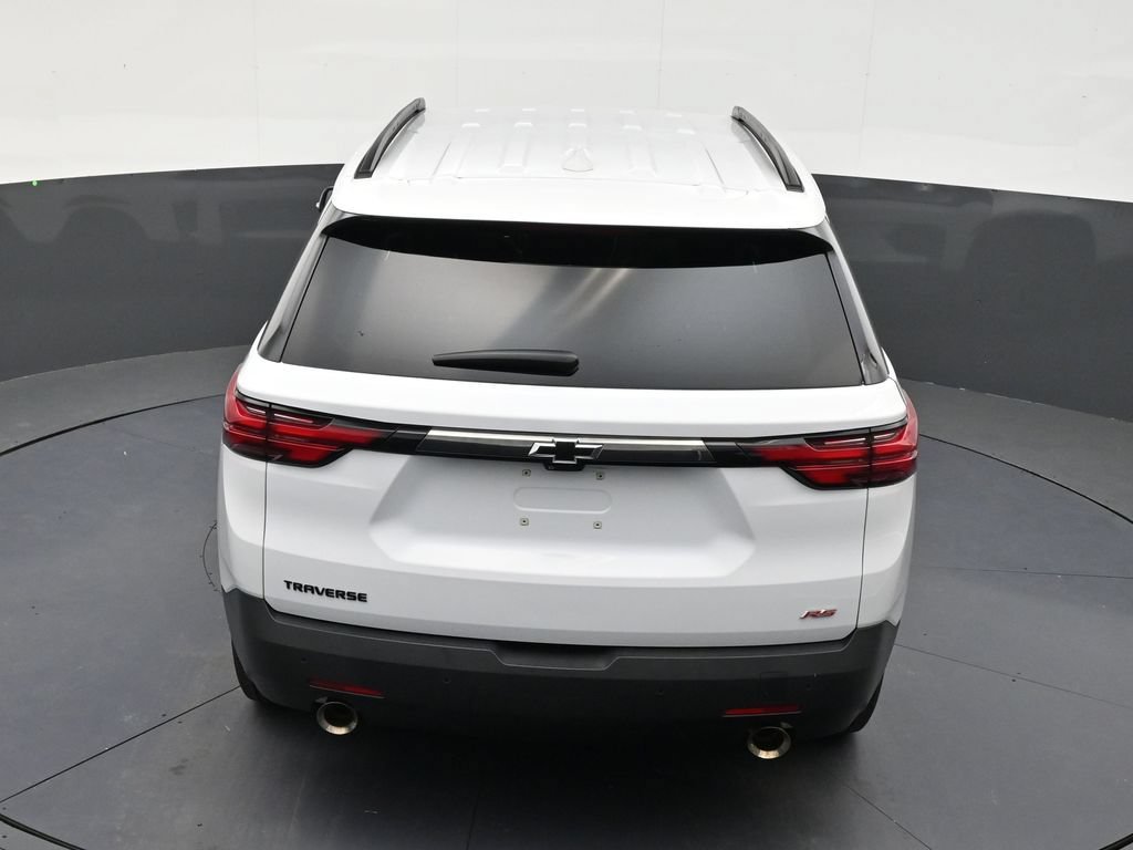 Used 2022 Chevrolet Traverse RS FWD image 15