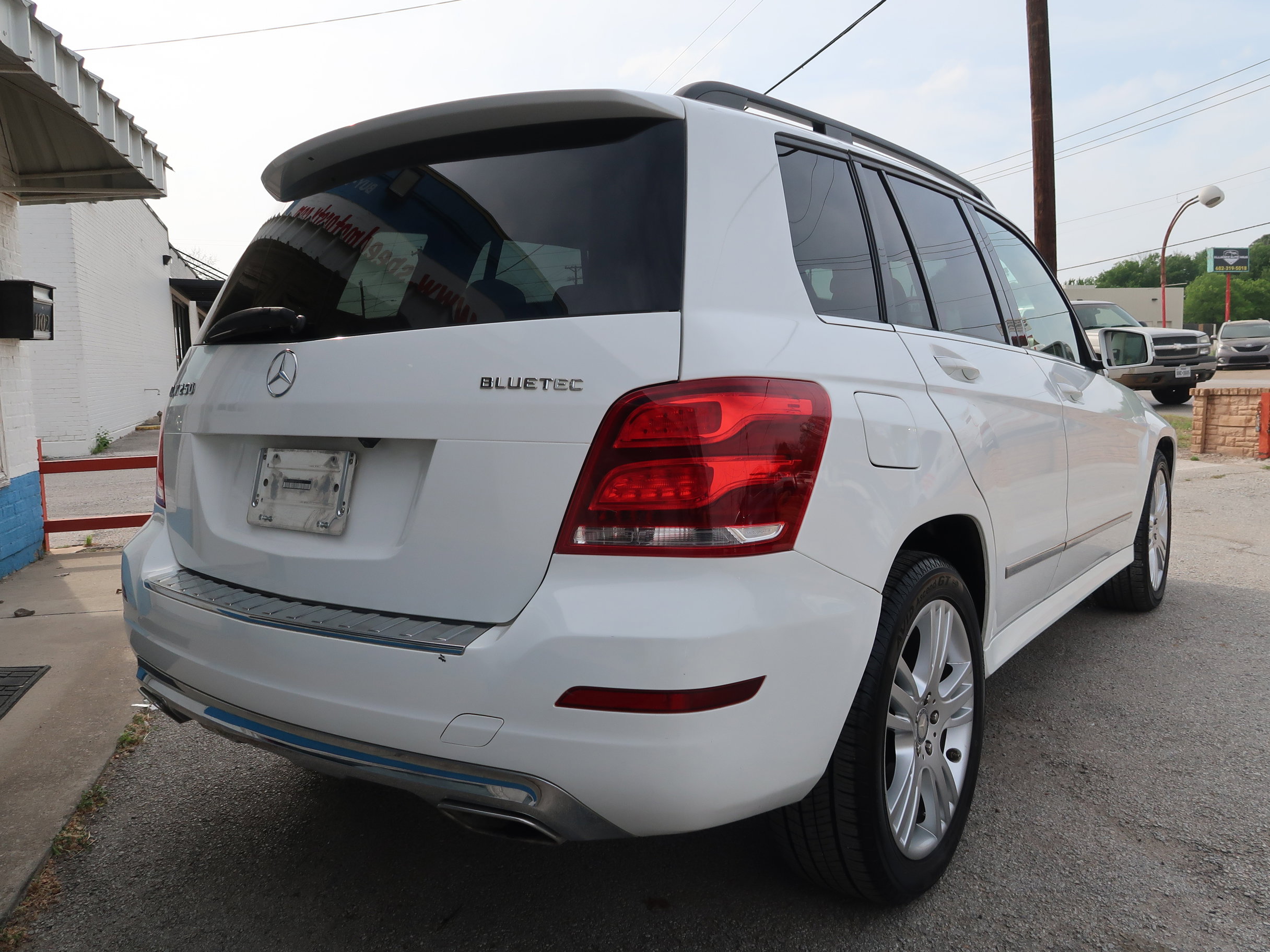Used 2015 Mercedes-Benz GLK 250 BlueTEC 4MATIC image 8