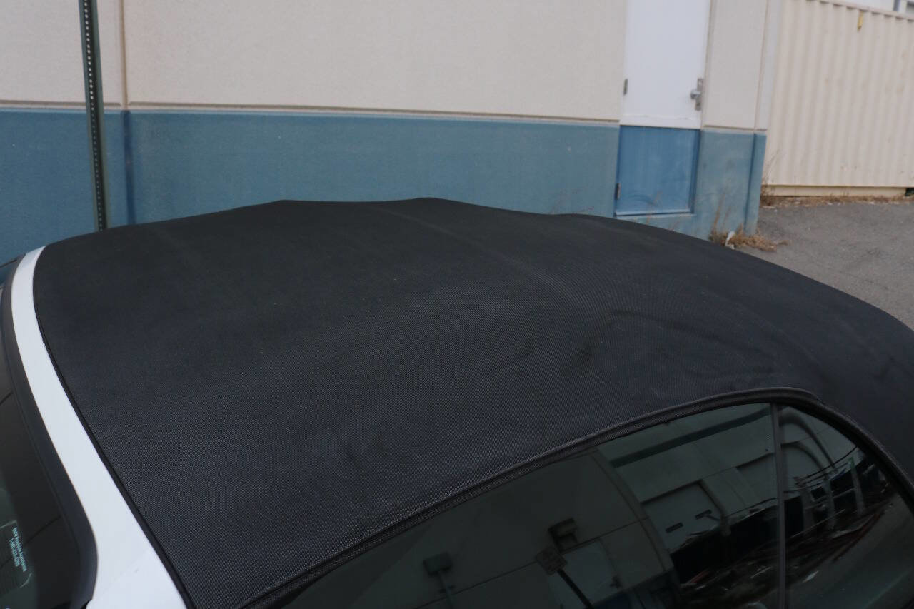 Used 2013 BMW 135i Convertible image 9