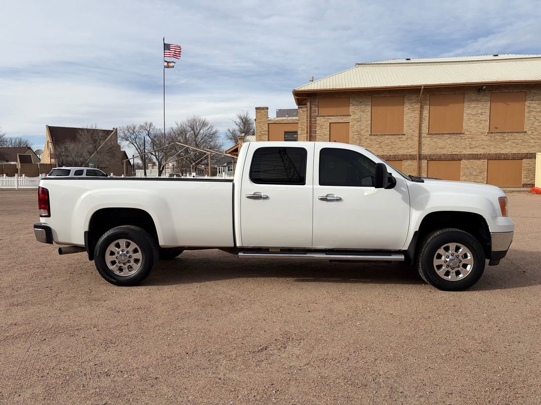 Used 2013 GMC Sierra 3500 SLT w/ SLT Convenience Package image 2