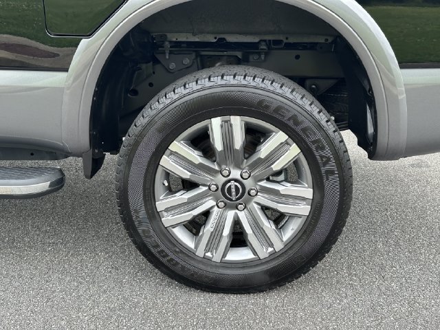 Certified 2024 Nissan Titan Platinum Reserve w/ Moonroof Package AWD/4WD image 21