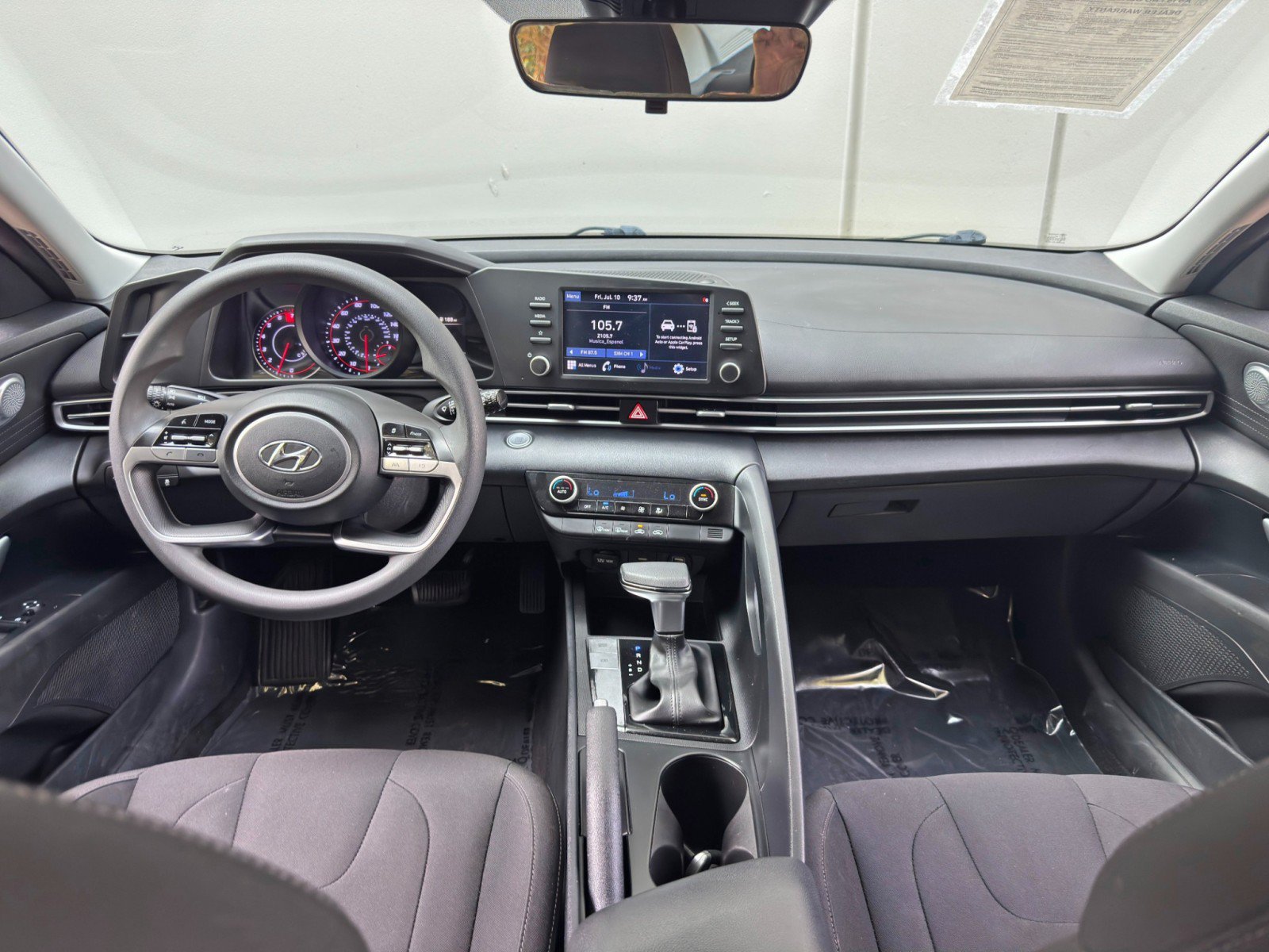Used 2021 Hyundai Elantra SEL FWD image 11