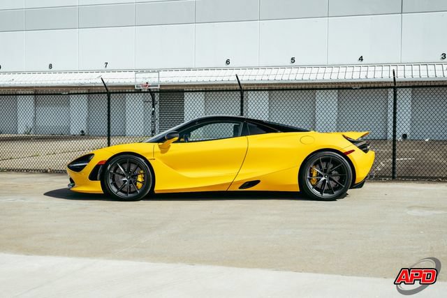 Used 2020 McLaren 720S Performance RWD image 17