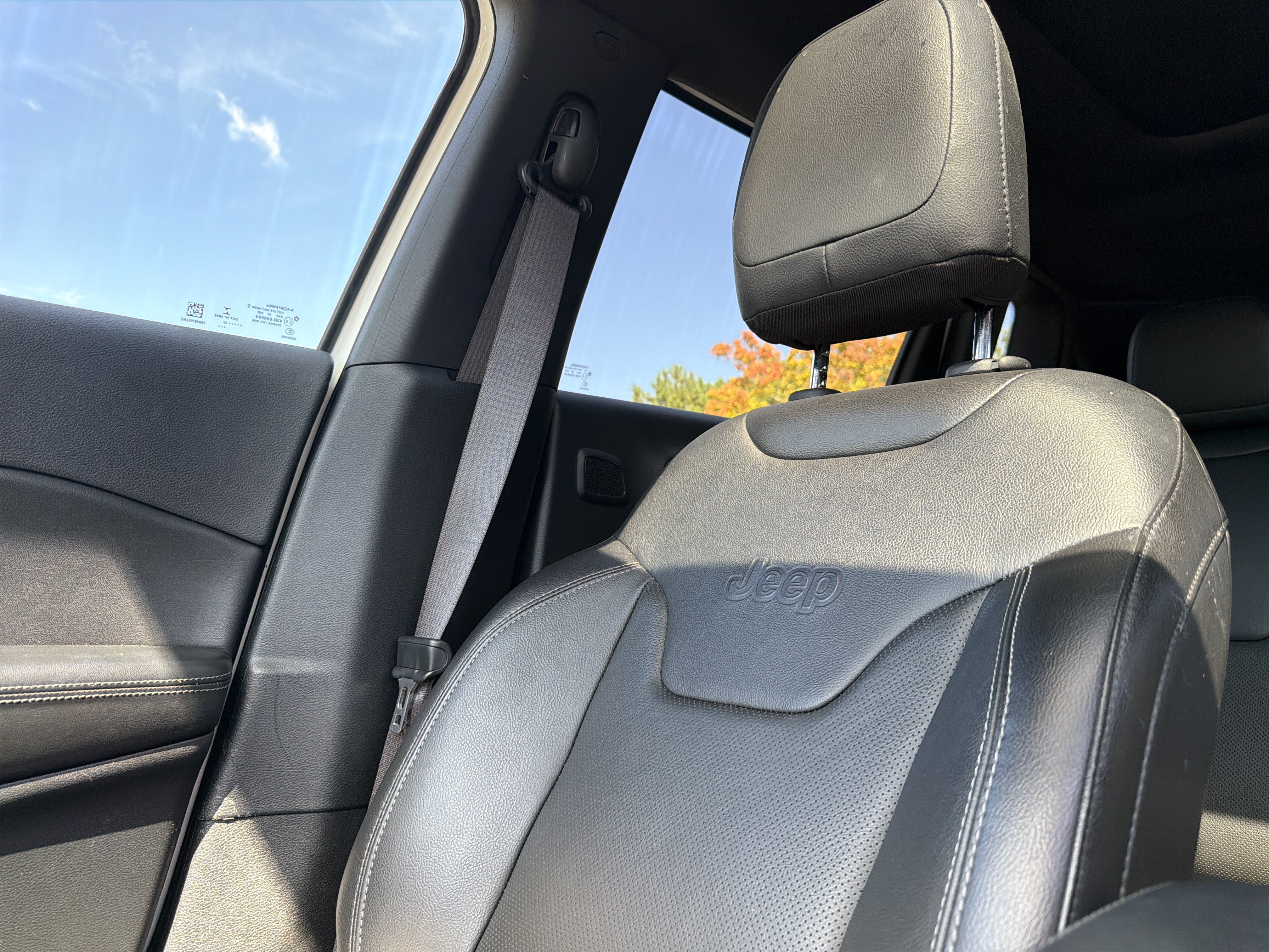Used 2020 Jeep Compass High Altitude AWD/4WD image 24