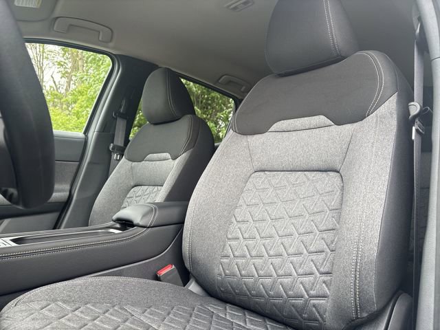 Certified 2025 Nissan Kicks SV image 11