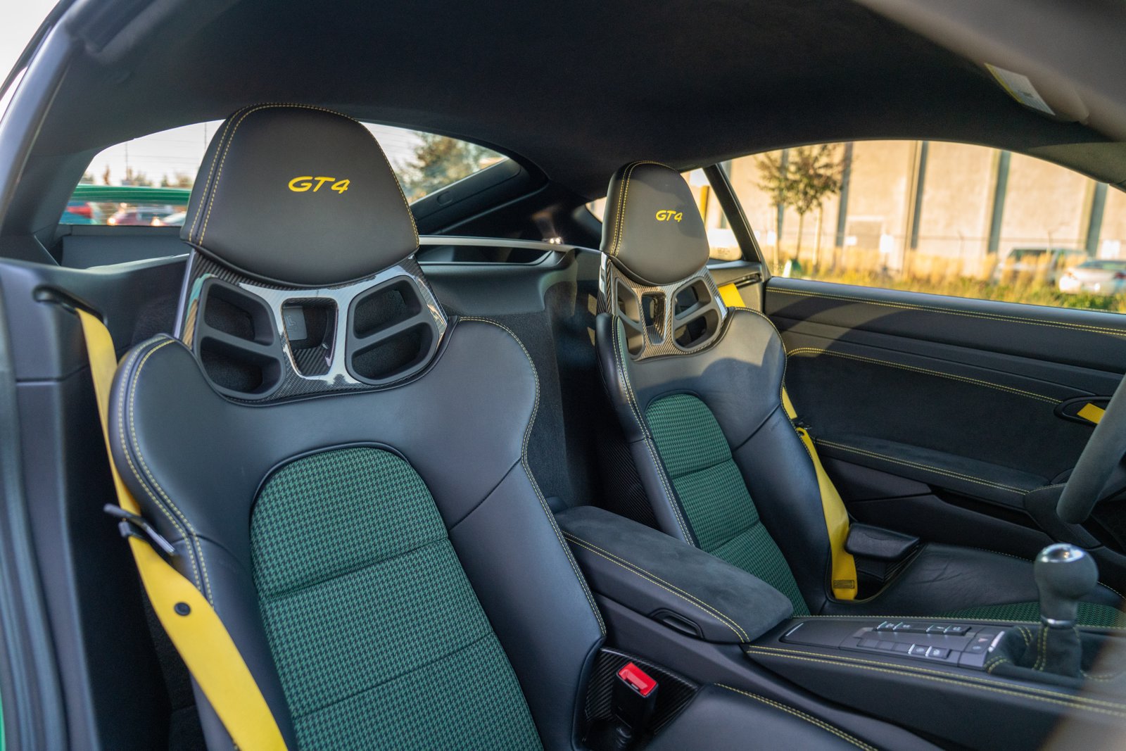 Certified 2022 Porsche 718 Cayman GT4 RWD image 26