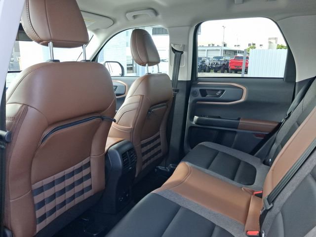 Used 2023 Ford Bronco Sport Outer Banks w/ Tech Package AWD/4WD image 5