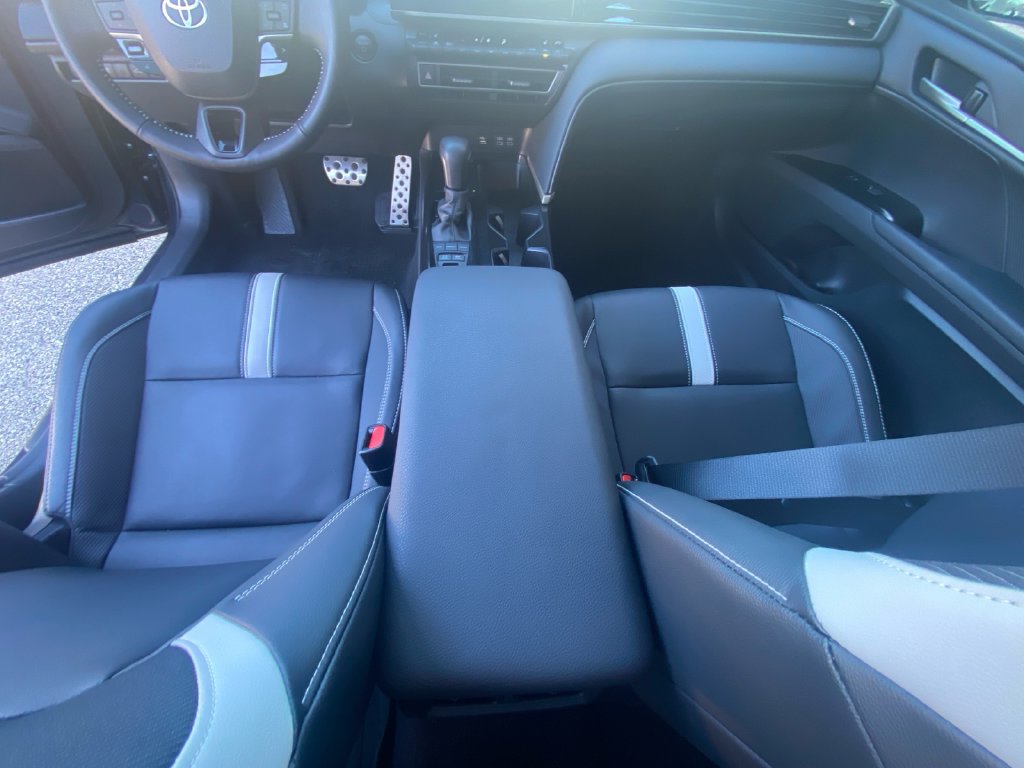 Used 2026 Toyota Camry SE w/ Convenience Package AWD/4WD image 11