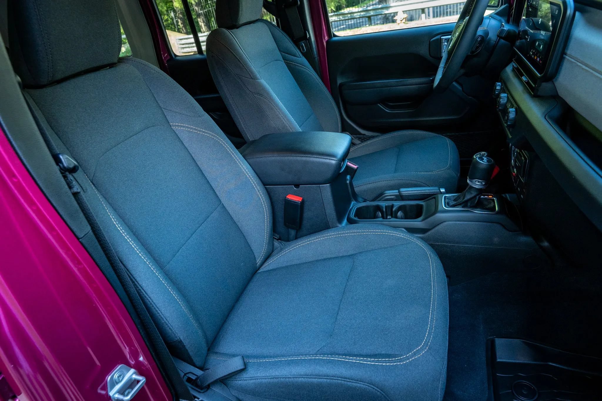 Used 2024 Jeep Wrangler Unlimited Sport AWD/4WD image 16