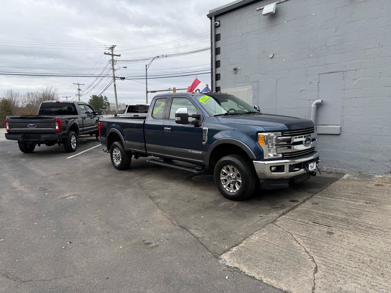 Used 2017 Ford F250 Lariat w/ Chrome Package AWD/4WD image 2