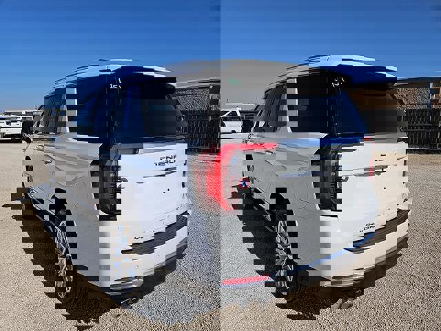 New 2026 GMC Yukon Denali w/ Sun & Power Step Package image 3