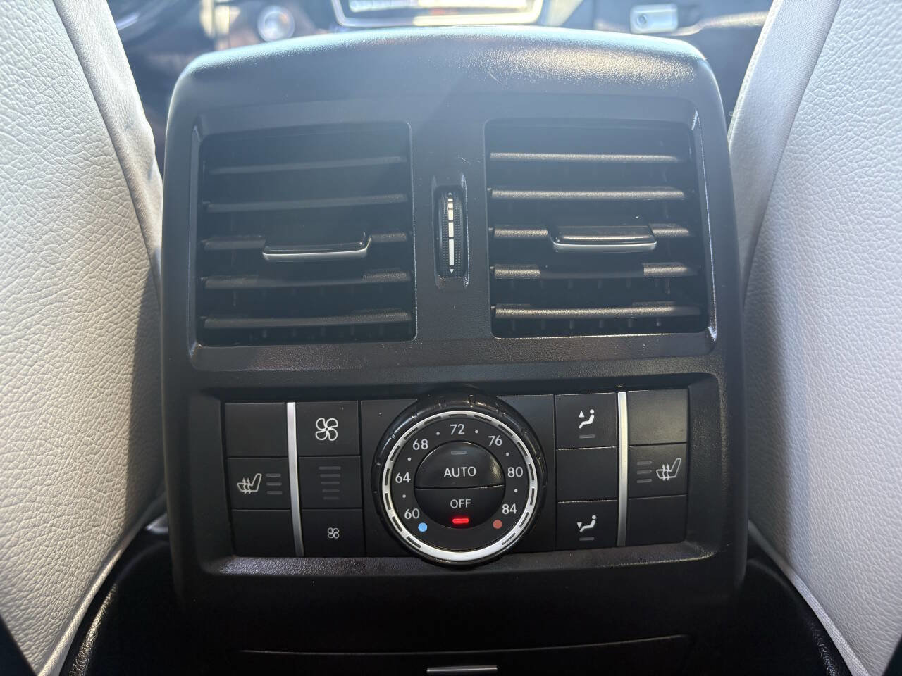 Used 2017 Mercedes-Benz GLS 550 4MATIC image 26