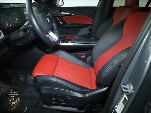 Used 2025 BMW X2 xDrive28i AWD/4WD image 23