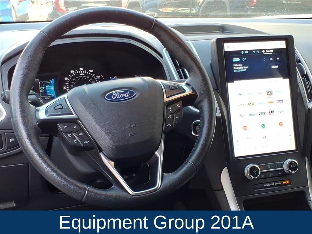 Used 2024 Ford Edge SEL AWD/4WD image 2