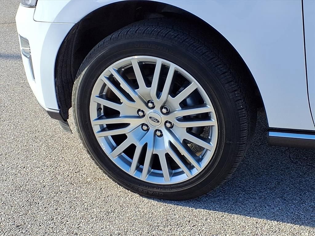 Used 2024 Ford Expedition Limited image 25