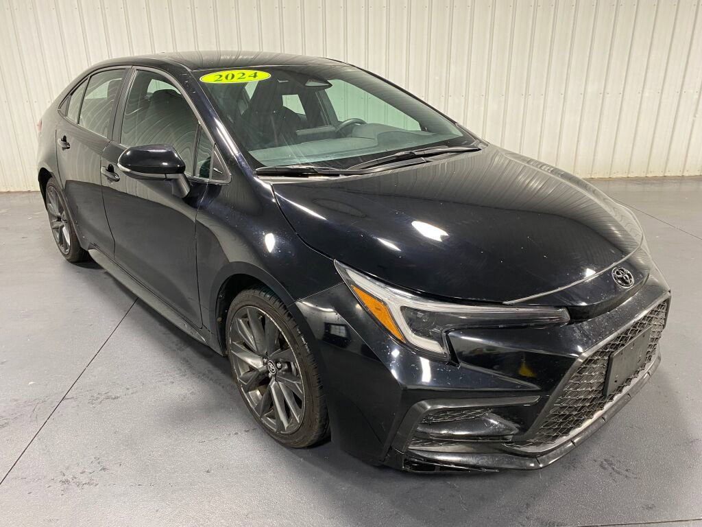 Used 2024 Toyota Corolla SE image 16