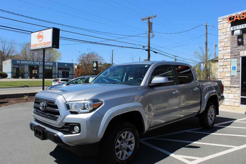 Used 2016 Toyota Tacoma SR5 w/ SR5 Appearance Package (SN) image 1