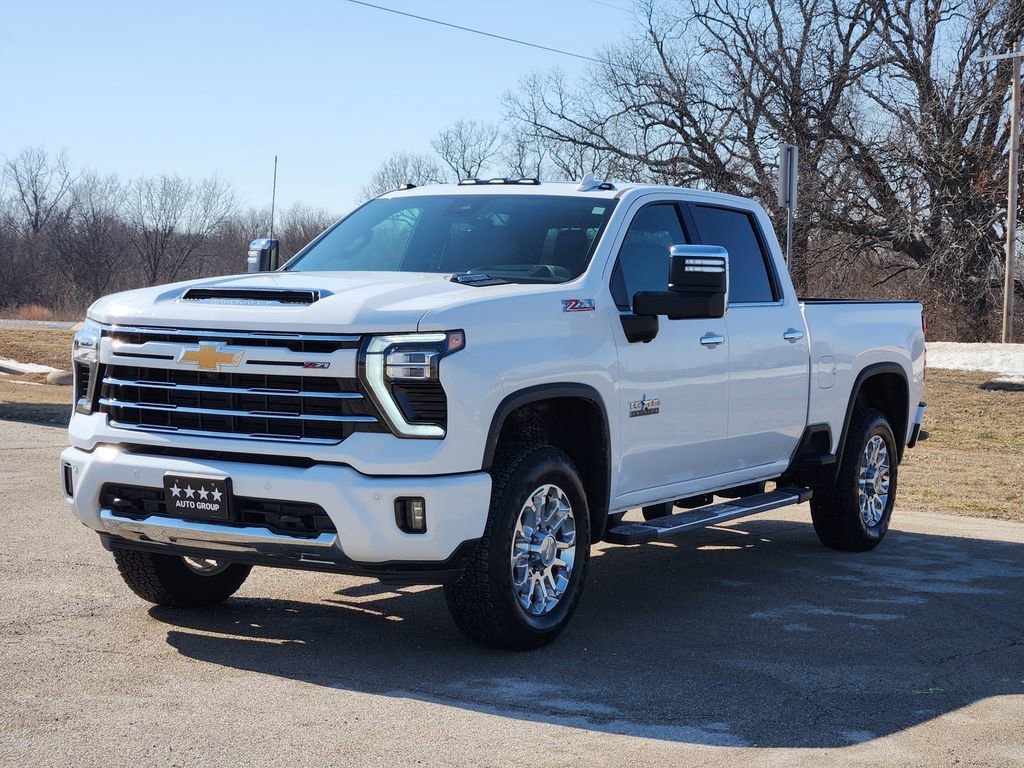 Used 2025 Chevrolet Silverado 2500 LTZ w/ Z71 Chrome Sport Edition AWD/4WD image 3