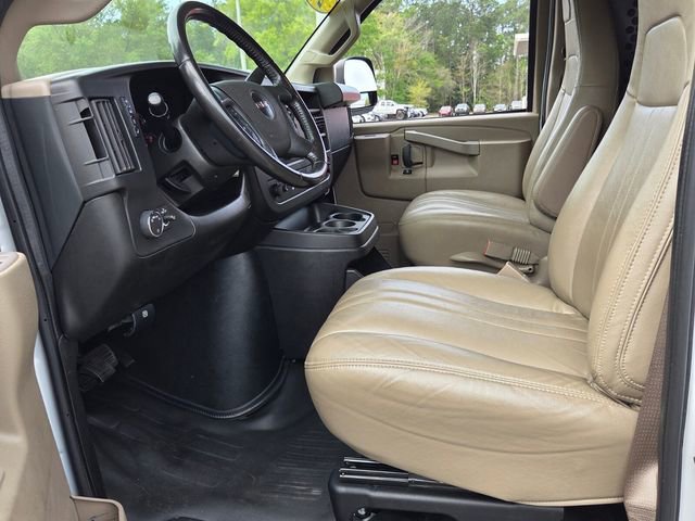Used 2023 GMC Savana 2500 w/ Driver Convenience Package image 9