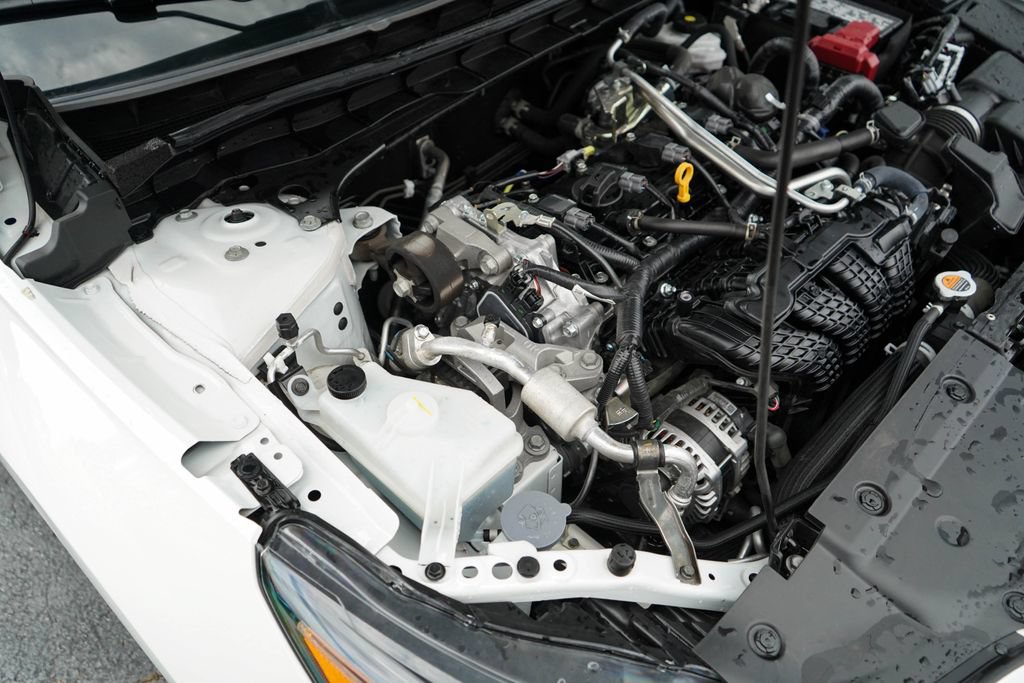 Used 2025 Nissan Altima 2.5 SV FWD image 35