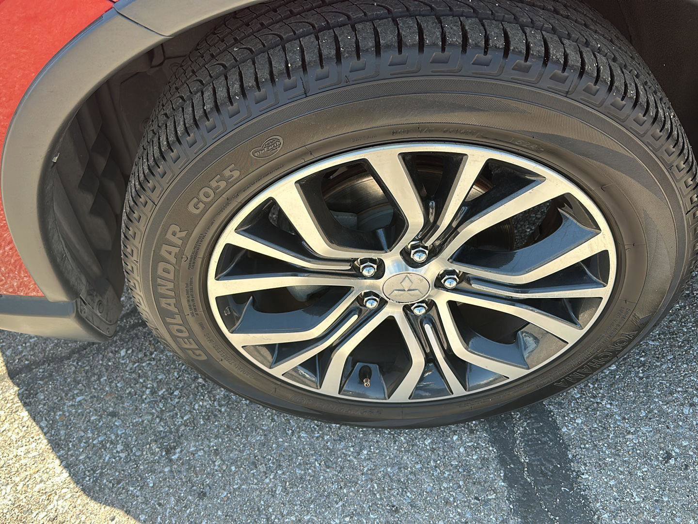 Used 2018 Mitsubishi Outlander SE AWD/4WD image 11