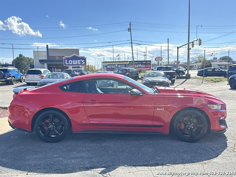 Used 2016 Ford Mustang GT Premium RWD image 4