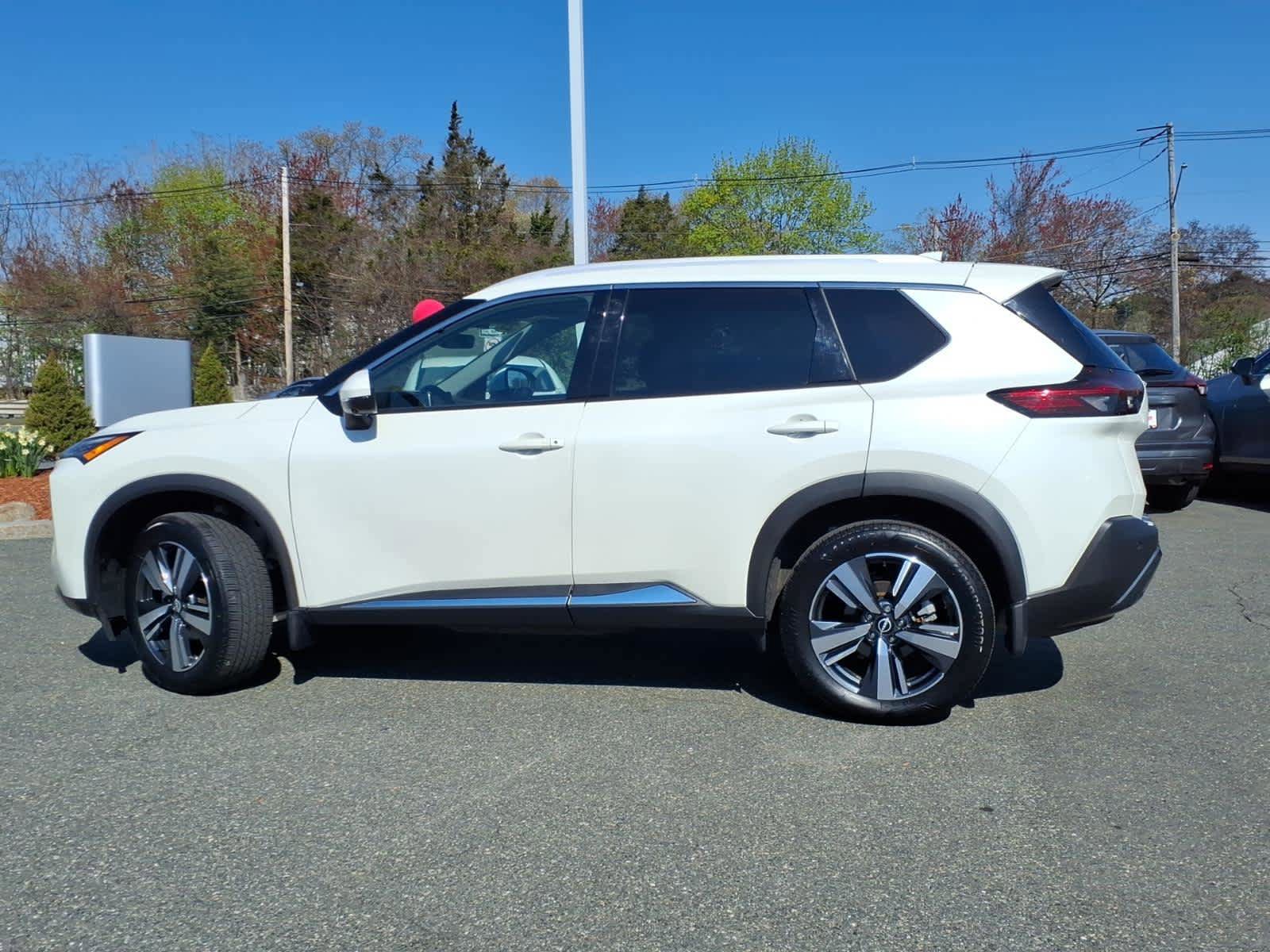Certified 2023 Nissan Rogue SL AWD/4WD image 8