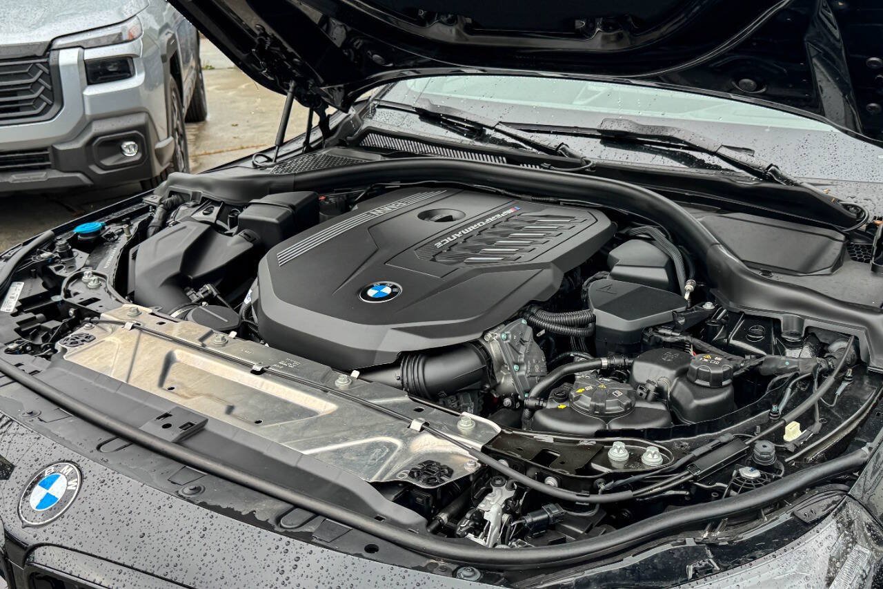 Used 2024 BMW M240i xDrive Coupe AWD/4WD image 39